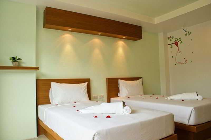 Paradise Beach Resortel Patong Exterior foto